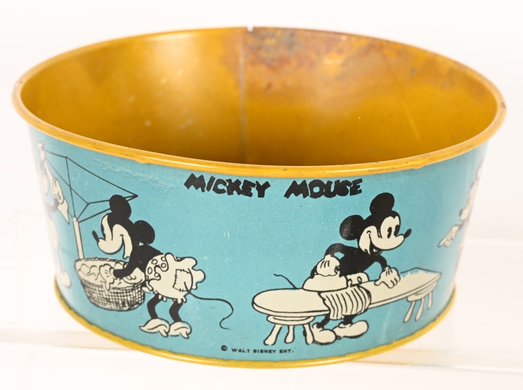 WDE MICKEY MOUSE LAUNDRY SET & MORE - 3