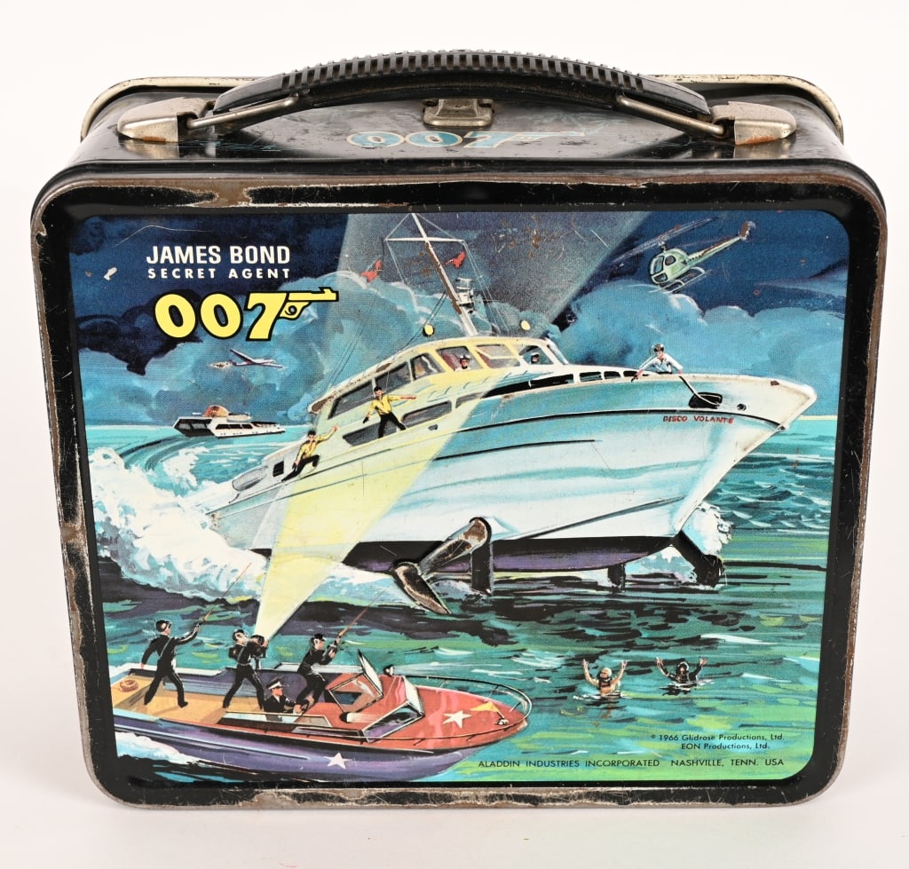 1966 JAMES BOND LUNCH BOX - 3