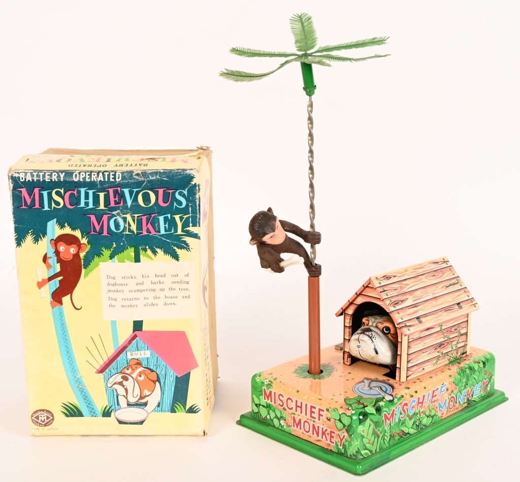 JAPAN BATTERY OP MISCHIEVOUS MONKEY w/ BOX (1 of 9)
