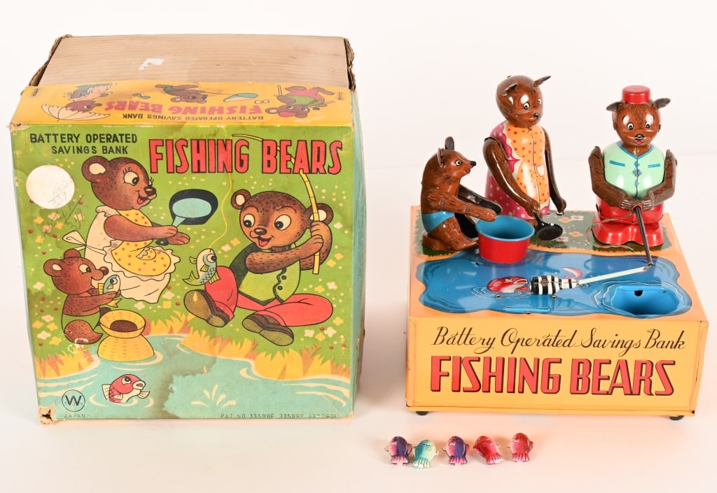 JAPAN BATTERY OP FISHING BEARS BANK w/ BOX (1 of 10)