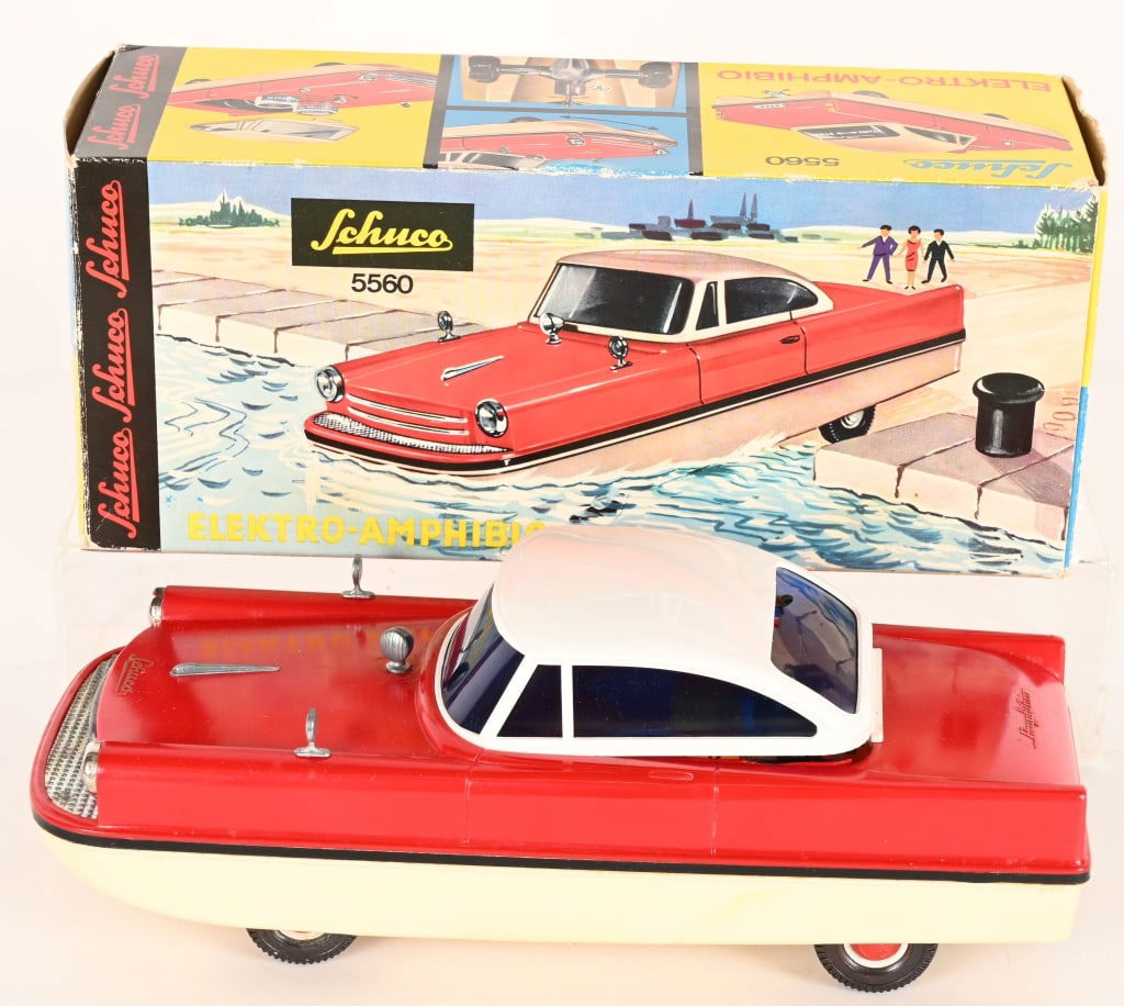 SCHUCO EKEKTRO AMPHIBIO w/ BOX: German battery operated #5560 Elektro-Amphibio. All original and complete. Boxed 11" Excellent