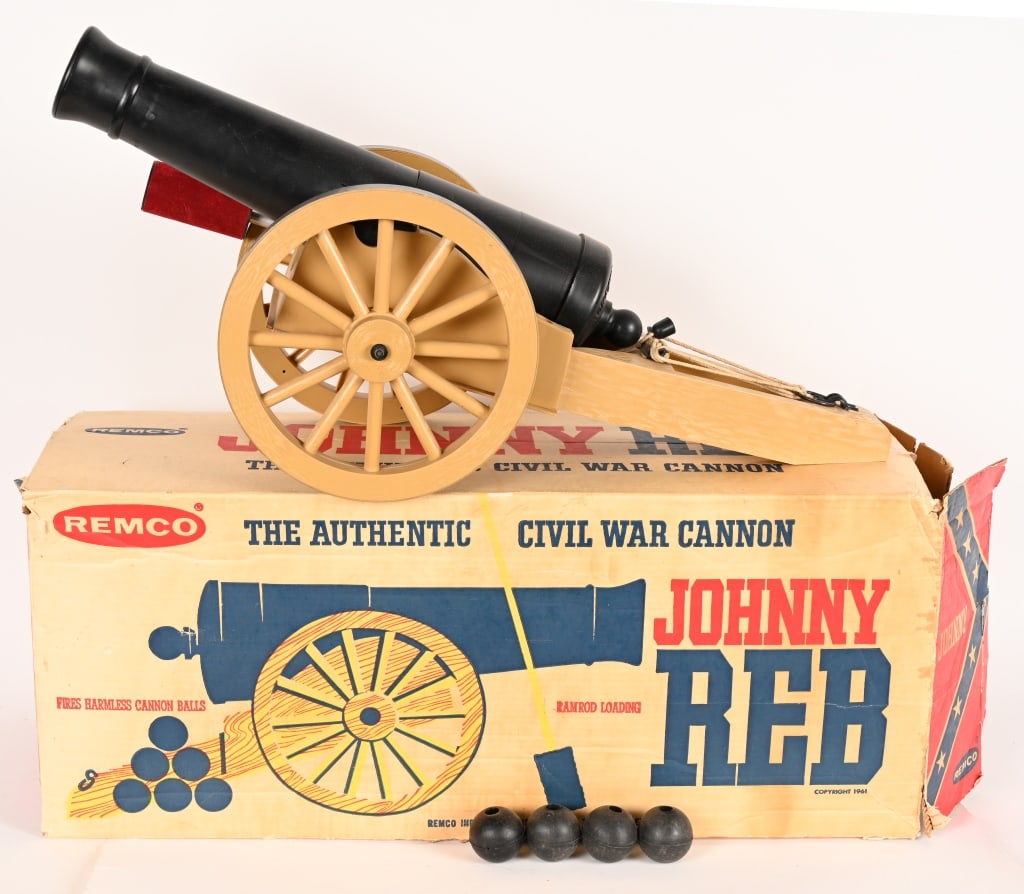 REMCO JOHNNY REB CANNON w/ BOX: Remco Johnny Reb Cannon. Looks mostly complete. Boxed 32" Excellent