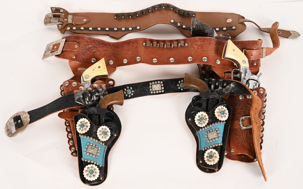 3- CAP GUN & HOLSTER SETS: Includes Stallion 38 Gun Set in Holster, EY Gun Set in Holster, and Roy Rogers Gun in Holster. All look in decent condition. AS-IS