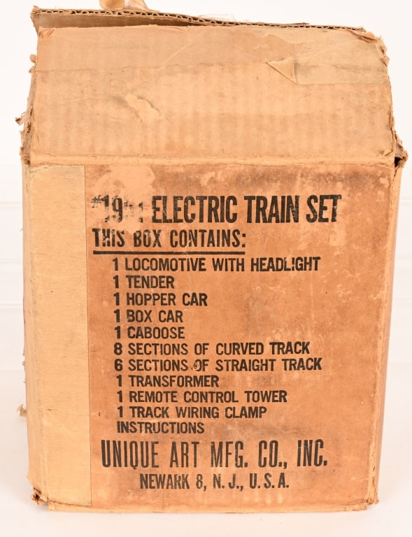 UNIQUE ART ELECTRIC TRAIN SET w/ BOX - 4