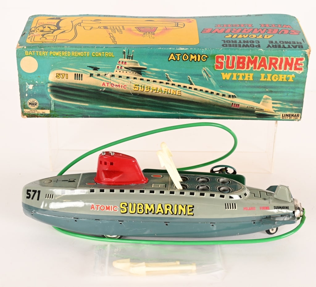 LINEMAR BATTERY OP ATOMIC SUBMARINE w/ BOX: Japan battery operated Atomic Submarine. All original in great shape. Comes with Missiles. Worked when tested. Boxed 14" Excellent