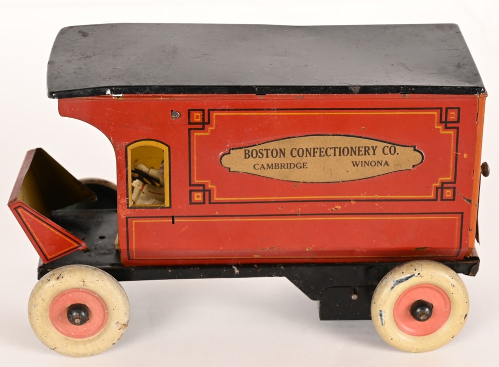 STRAUSS WINDUP BOSTON CONFECTIONERY TRUCK (1 of 5)