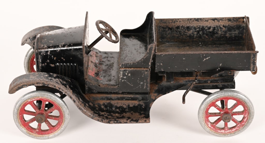 BUDDY L FLIVVER DUMP TRUCK: Original Buddy L Flivver Dump Truck. All complete with some wear. Nice as is or perfect for restoration. 11" Very Good