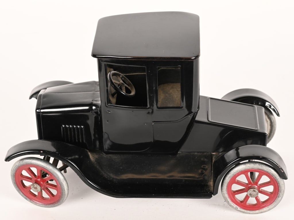 BUDDY L FLIVVER COUPE: Restored Buddy L Flivver Coupe. Very well done restoration. 11" Excellent