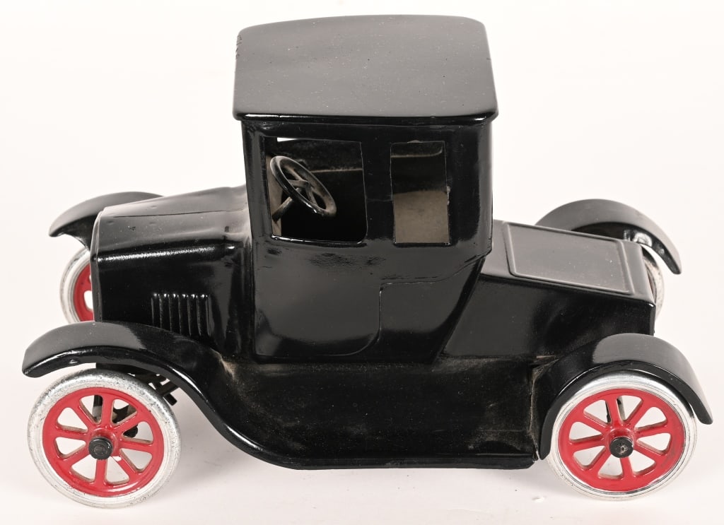 BUDDY L FLIVVER COUPE: Restored Buddy L Flivver Coupe. Very well done restoration. 11" Excellent