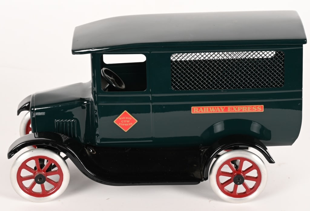 COWDERY RAILWAY EXPRESS TRUCK: Cowdery railway Express Truck. With Cowdery Sticker stamped 13. 12" Near Mint