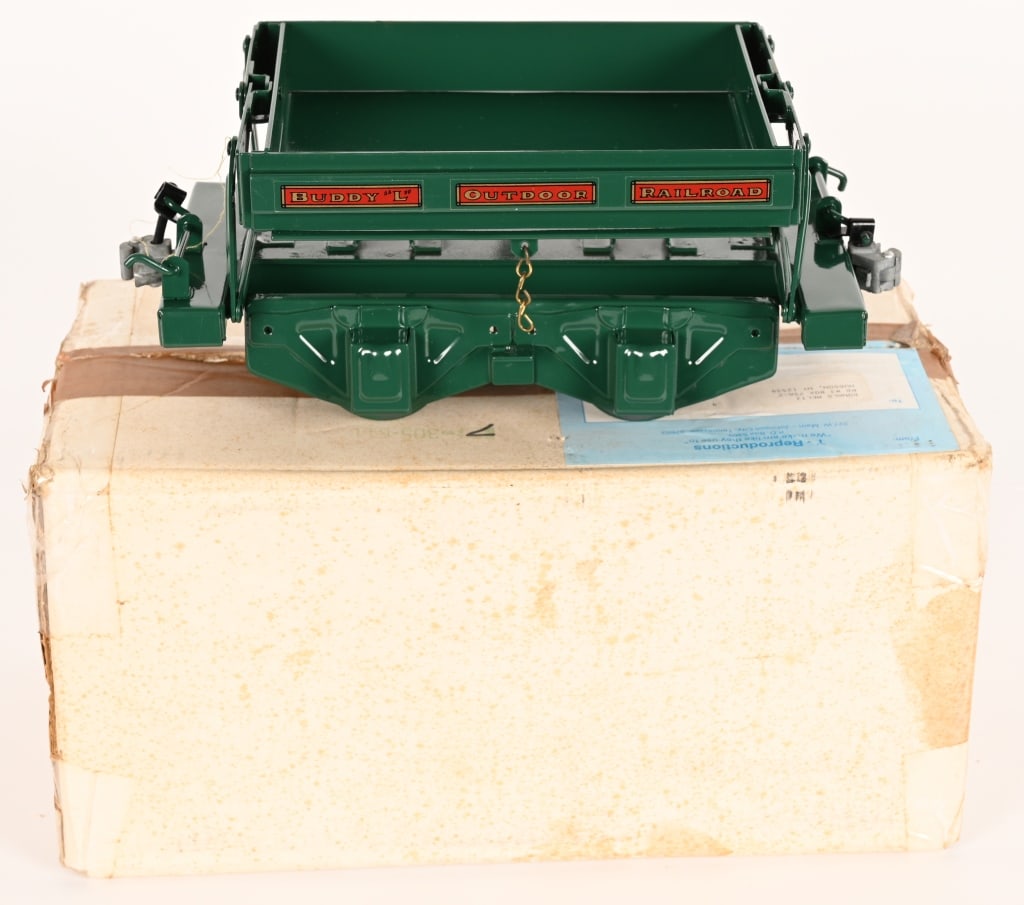 BUDDY L OUTDOOR RAILROAD SIDE DUMP MIB: T-Reproductions Buddy L Outdoor Railroad Side Dump. Boxed 14" Excellent