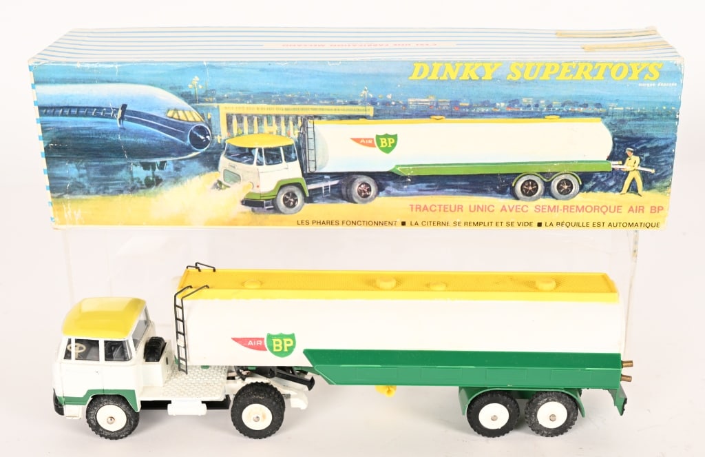 DINKY SUPERTOYS UNIC TRACTOR BP AIR TANKER (1 of 6)