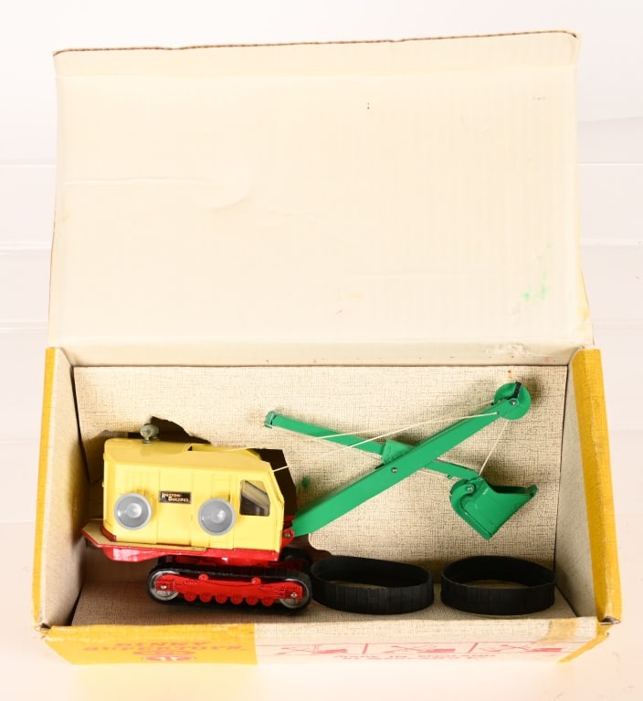 DINKY SUPERTOYS RUSTON BUCYRUS EXCAVATOR (1 of 7)