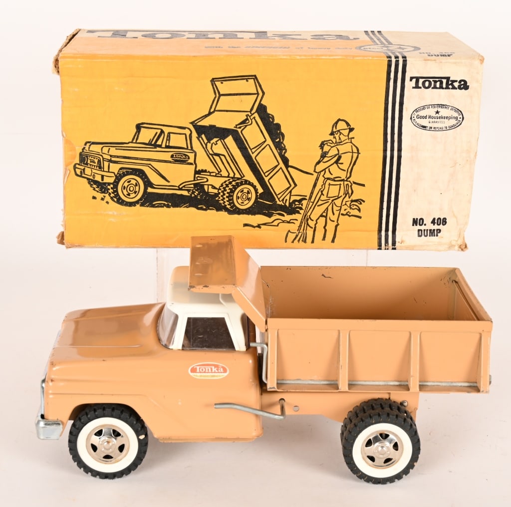 1966 TONKA DUMP TRUCK w/ BOX: #406 Dump Truck. All original with slight wear. Boxed 13 1/2" Excellent