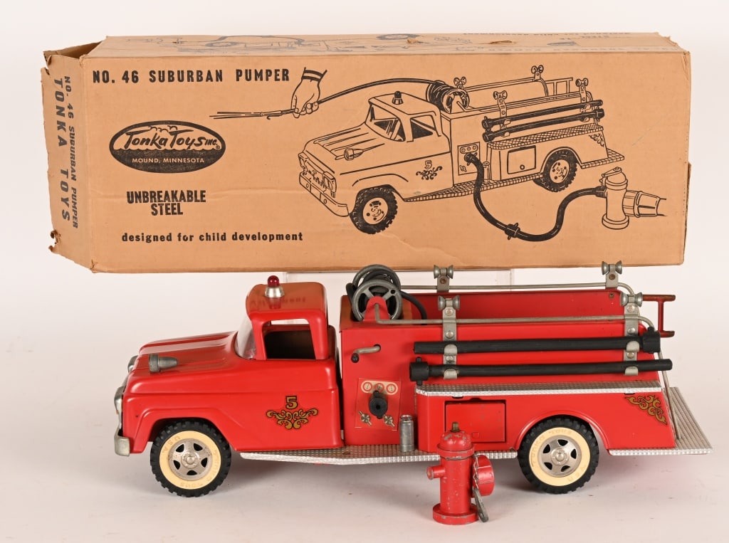 1960 TONKA SUBURBAN PUMPER w/ BOX (1 of 9)