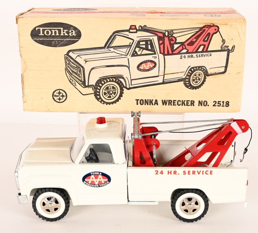 TONKA #2518 WRECKER w/ BOX (1 of 8)