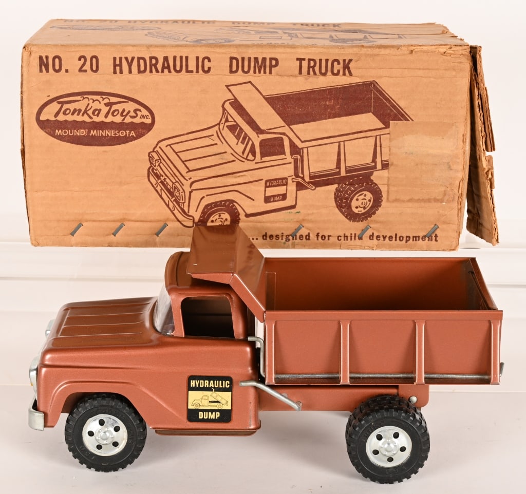 1958 TONKA HYDRAULIC DUMP TRUCK w/ BOX (1 of 8)