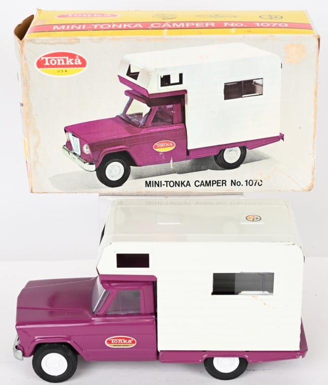 TONKA #1070 JEEP CAMPER w/ BOX: #1070 Mini Tonka Jeep Camper. Never played with in Box. 9 1/2" Excellent