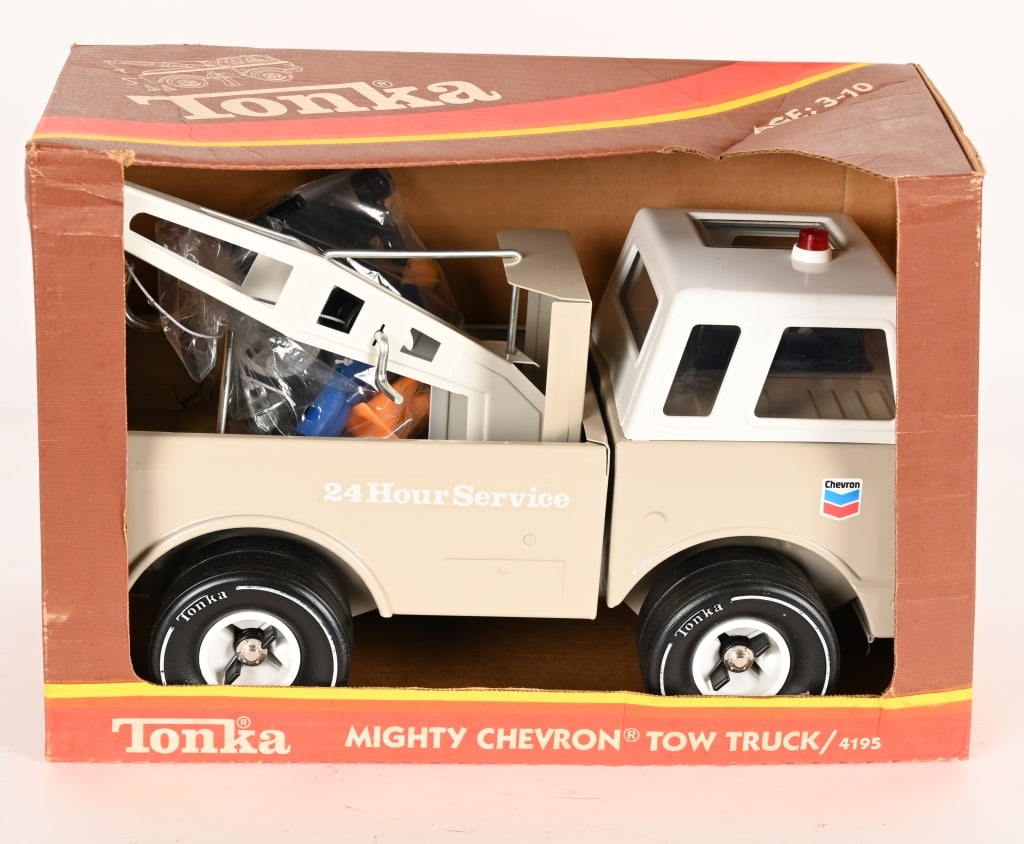 TONKA #4195 MIGHTY CHEVRON TOW TRUCK w/ BOX: #4195 Tonka Mighty Chevron Tow Truck. Never played with sealed in Box 16" Near Mint