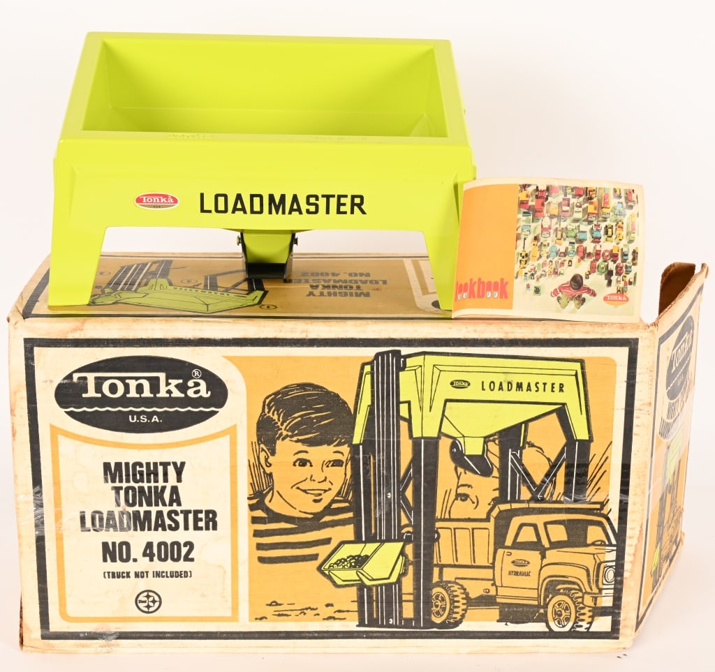 TONKA #4200 MIGHTY LOADMASTER w/ BOX: #4200 Tonka Mighty Load Master. Never played with in Box. 17 1/2" Excellent