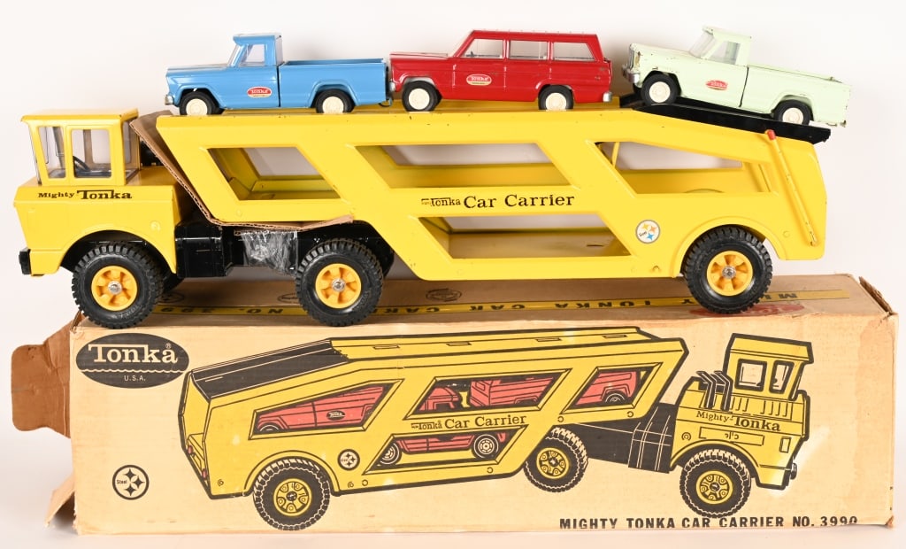 TONKA #3990 TONKA MIGHTY CAR CARRIER w/ BOX: #3990 Mighty Tonka Car Carrier. All original with some minor wear. Comes with Car Load. Boxed 33" Excellent