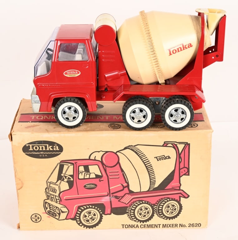 TONKA #2620 CEMENT MIXER w/ BOX: #2620 Tonka Cement Mixer. All original in great condition. Boxed 14" Excellent