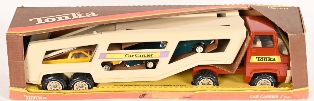 TONKA #2845 CAR CARRIER w/ BOX: #2845 Tonka car Carrier. Never played with condition. Comes with load of Cars. Boxed 27" Near Mint