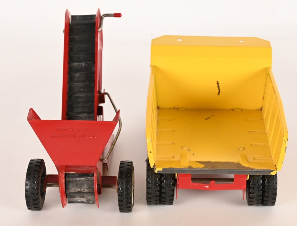 TONKA #616 DUMP & SANDLOADER w/ BOX - 4