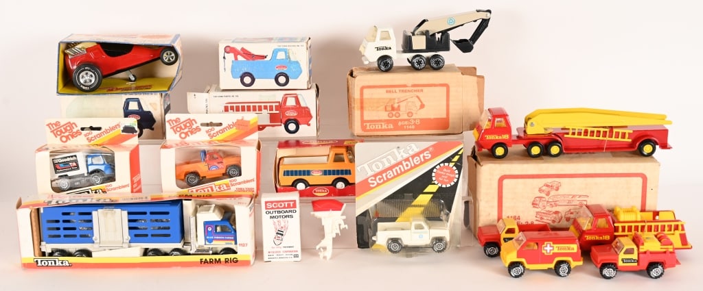 11- VINTAGE TONKA TRUCKS w/ BOXES (1 of 6)