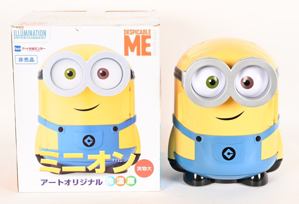 JAPAN DESPICABLE ME MINION COOLER MIB: Scarce Japan Despicable Me Minion Cooler. New used Condition. Boxed 16" Excellent