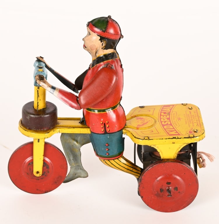 B&R TIN WINDUP KID SPECIAL: All original in great shape. Works. 6 1/2" Excellent