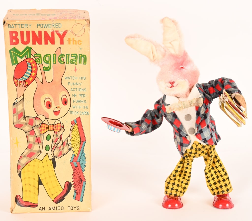 JAPAN BATTERY OP BUNNY THE MAGICIAN w/ BOX: All original in great shape. Worked when tested. Boxed 13" Excellent