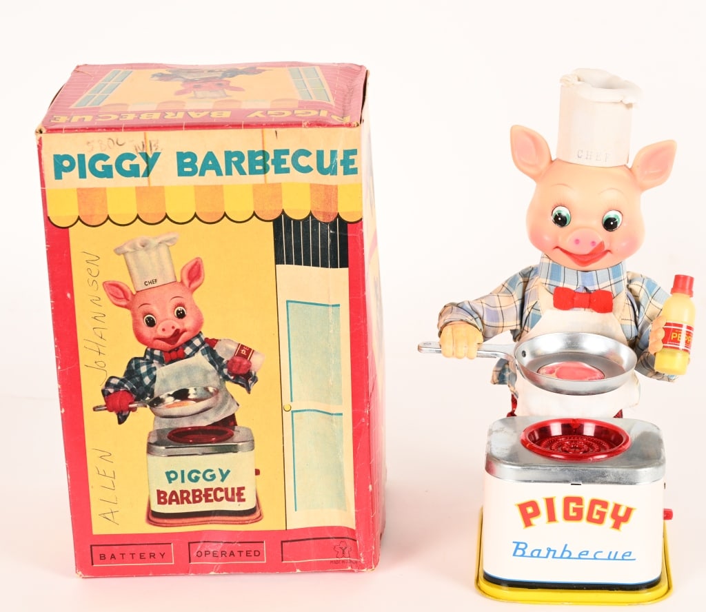 JAPAN BATTERY OP PIGGY BARBECUE w/ BOX: All original in great shape. Worked when tested. Boxed 10" Excellent