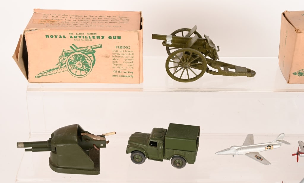 DINKY & BRITAINS - 2