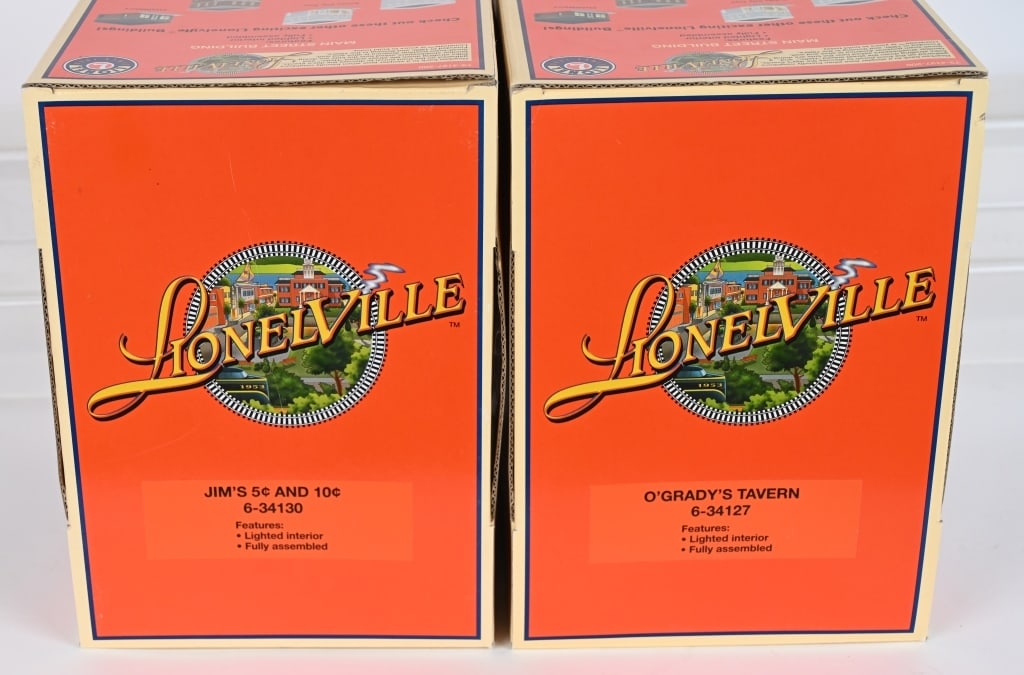 LIONEL BUILDING ACCESSORIES w/ BOXES - 3