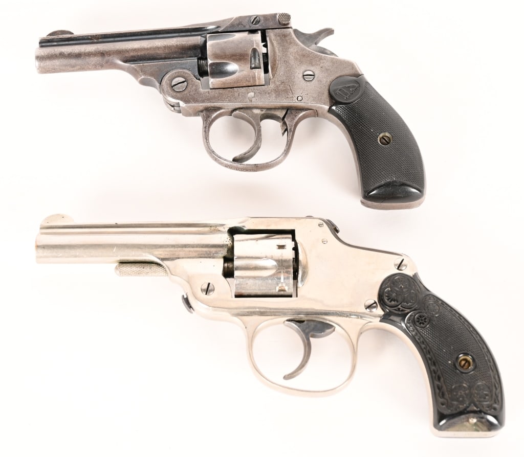 LOT OF TWO VINTAGE .32 CALIBER REVOLVERS (1 of 7)