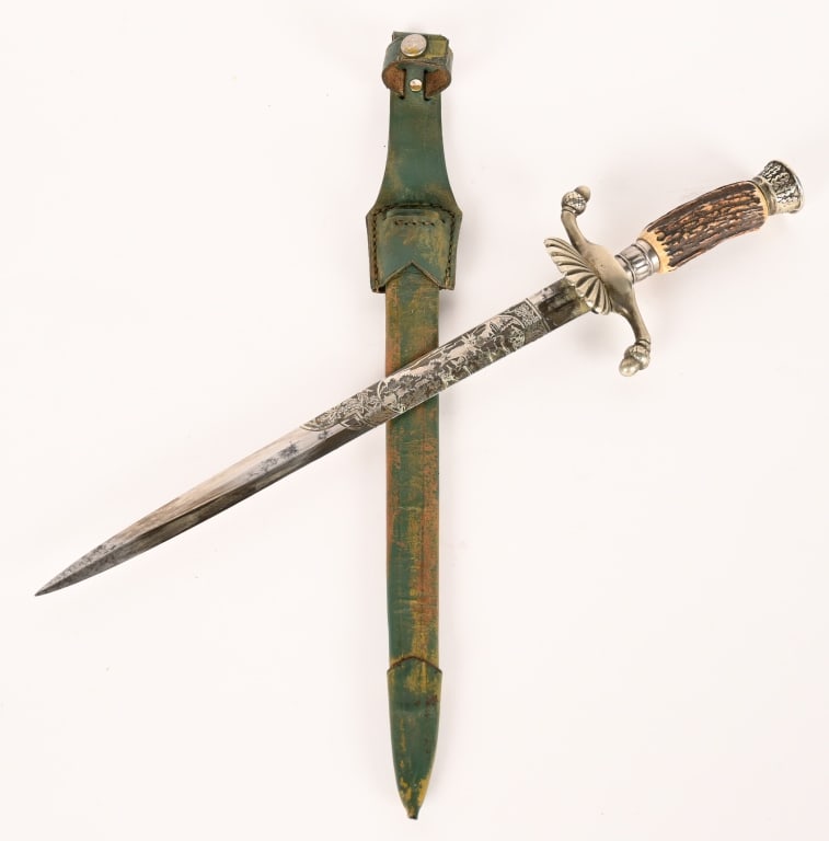 GERMAN HUBERTUS HUNTING DAGGER AND SCABBARD (1 of 4)
