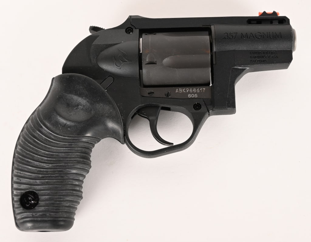 TAURUS MODEL 605 POLYMER PROTECTOR REVOLVER - 3
