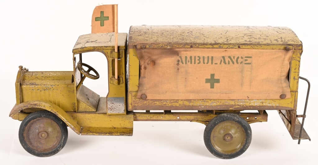 KEYSTONE PRESSED STEEL PACKARD AMBULANCE (1 of 6)