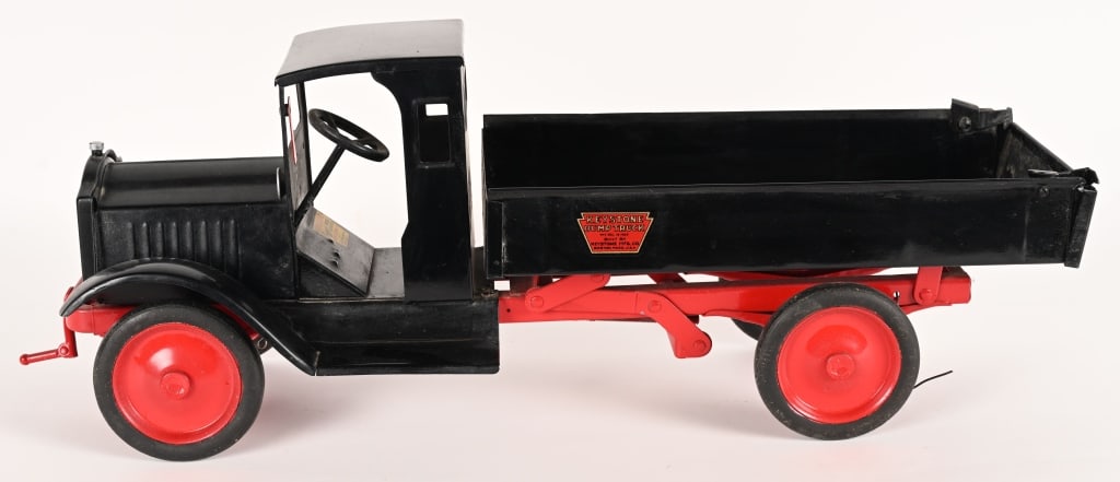 KEYSTONE PRESSED STEEL DUMP TRUCK (1 of 5)