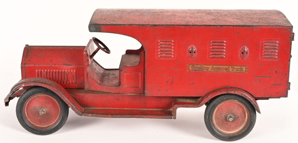 STURDITOY PRESSED STEEL ARMORED TRUCK (1 of 5)