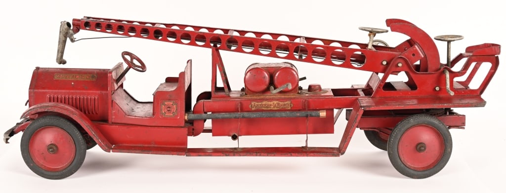 STURDITOY AMERICAN LA FRANCE WATER TOWER (1 of 9)