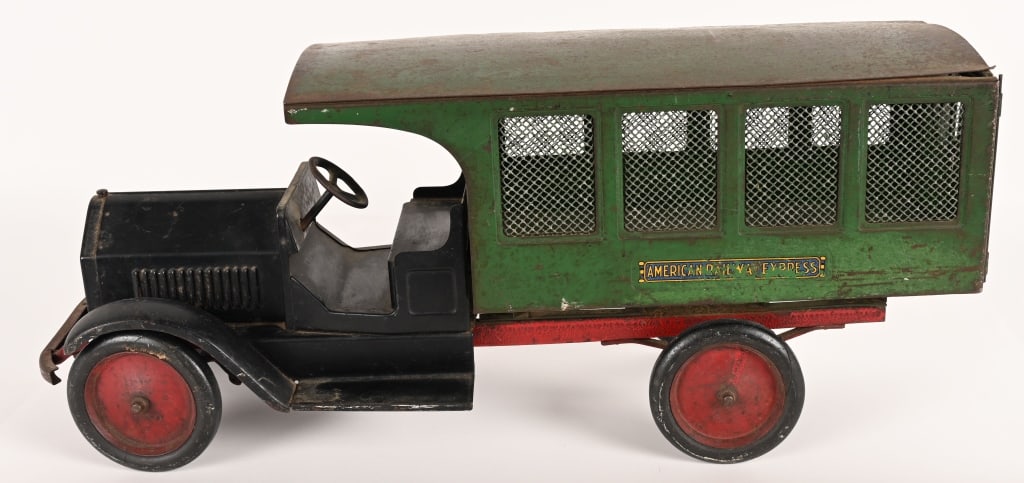 STURDITOY AMERICAN RAILWAY EXPRESS TRUCK: Sturditoy pressed steel American Railway Express Truck. All original with decent paint and decals. Still has back doors. 26" Very Good-Excellent