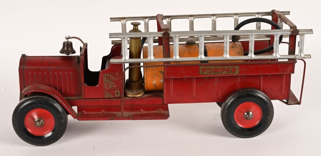 STRUCTO FIRE PUMPER (1 of 5)