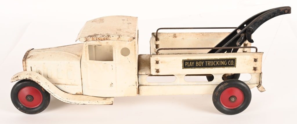 STEELCRAFT PLAY BOY TRUCKING WRECKER (1 of 5)