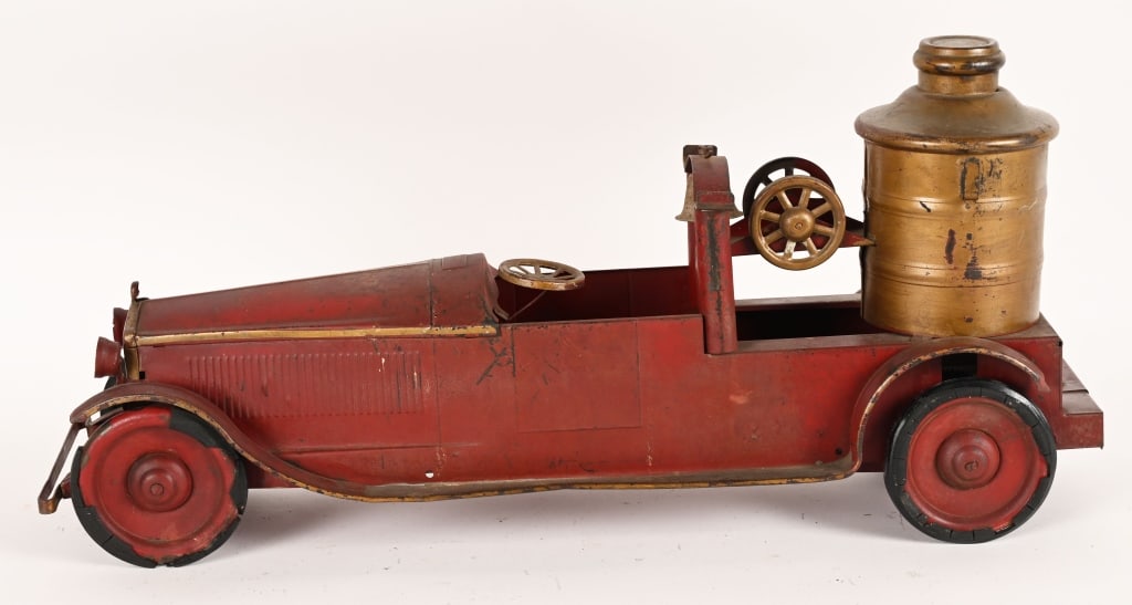 TURNER PRESSED STEEL PACKARD FIRE PUMPER (1 of 5)