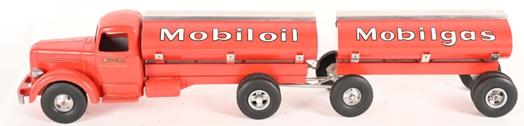 SMITH MILLER MOBILGAS TRUCK & TRAILER: Smith Miller Mobilgas Truck and Trailer. Original toy that was restored. Missing hood ornament and 1 tire. 36" Excellent