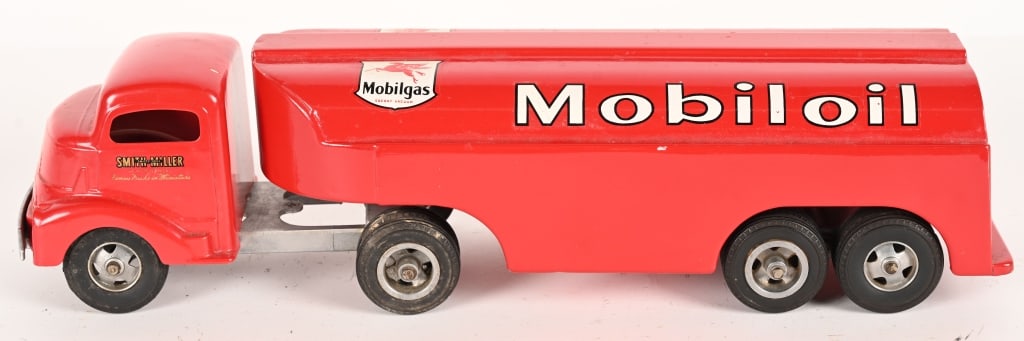 SMITH MILLER MOBILOIL TANK TRUCK: Smith Miller Mobiloil Tank Truck. Professionally restored 23" Excellent