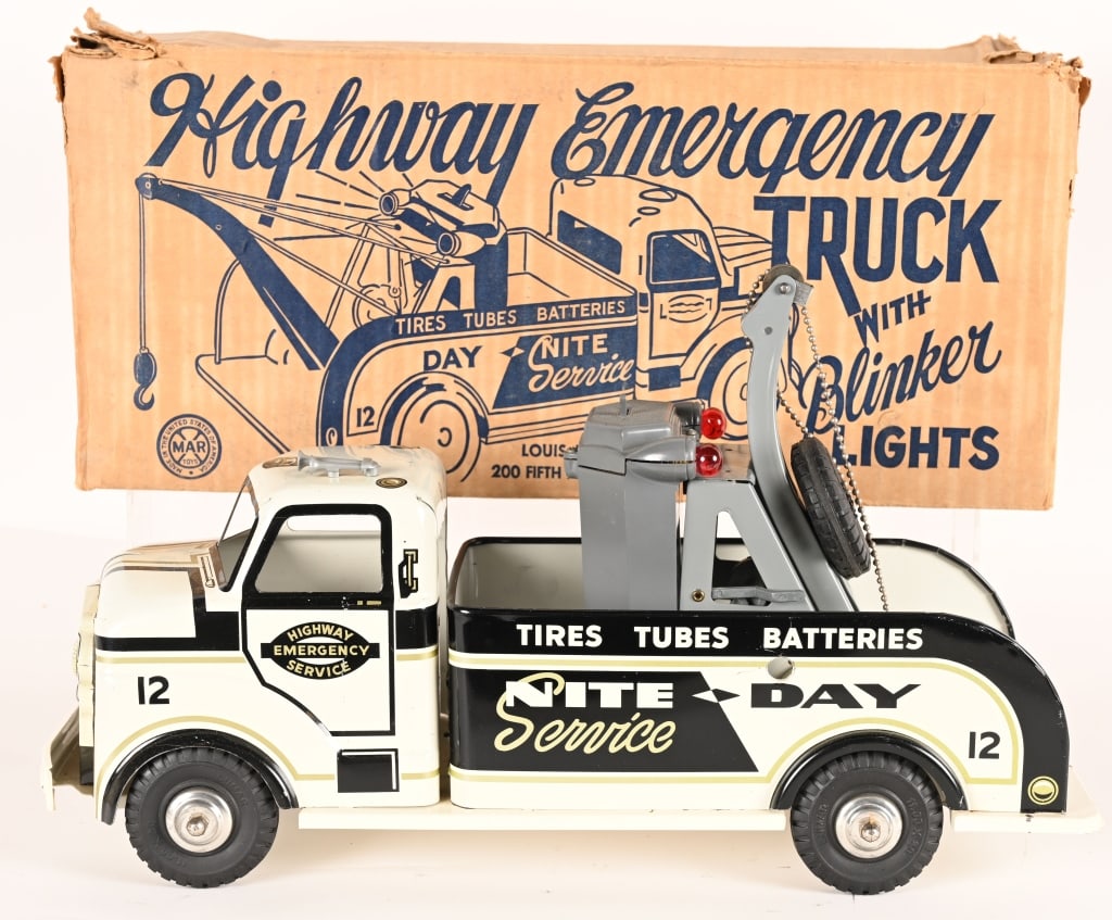 MARX HIGHWAY EMERGENCY TRUCK WITH BLINKERS w/ BOX (1 of 9)