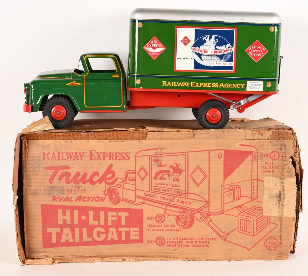 MARX RAILWAY EXPRESS HI-LIFT GATE TRUCK w/ BOX (1 of 7)